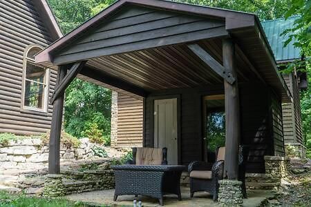 Cozy 2 Bedroom Cabin Nestled In Wooded Hideaway 蒙特雷 外观 照片